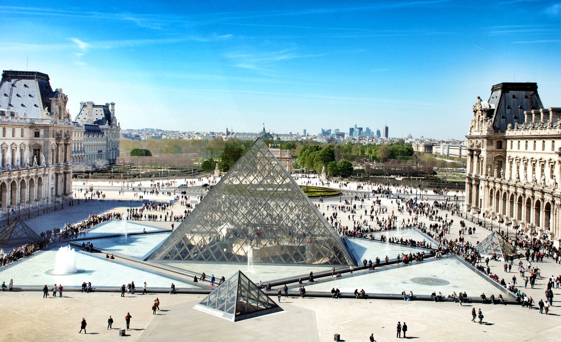 Image Louvre square plaza piramide